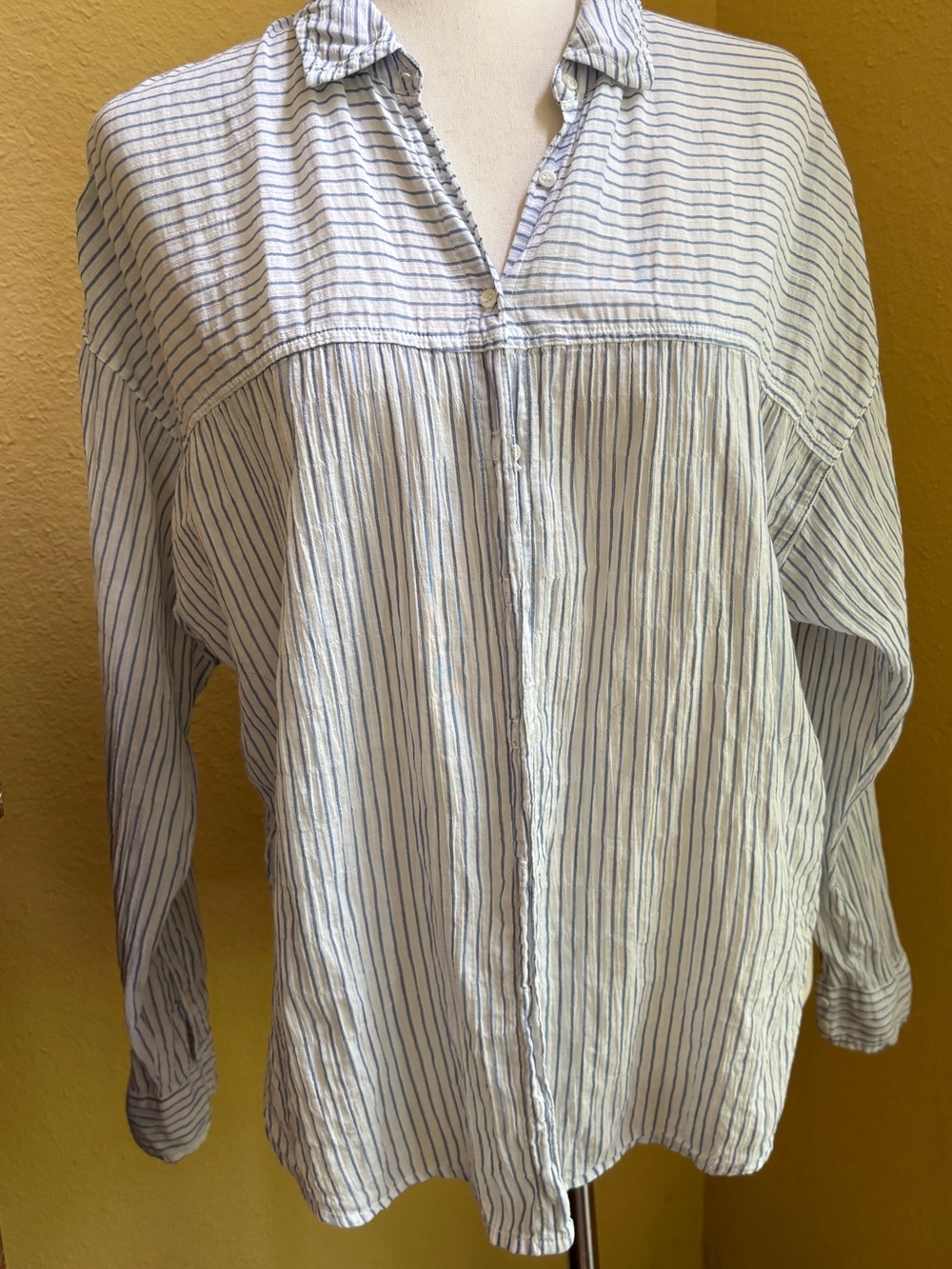XiRENA White Button-Down Shirt with Light Blue Pinstripes